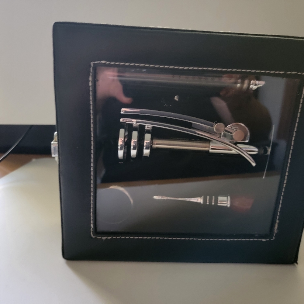 Luxury wine opening set